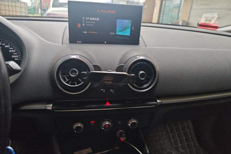 Used Audi A3 2017 Sportback 35 TFSI Ambition Edition Audio And AC Panel