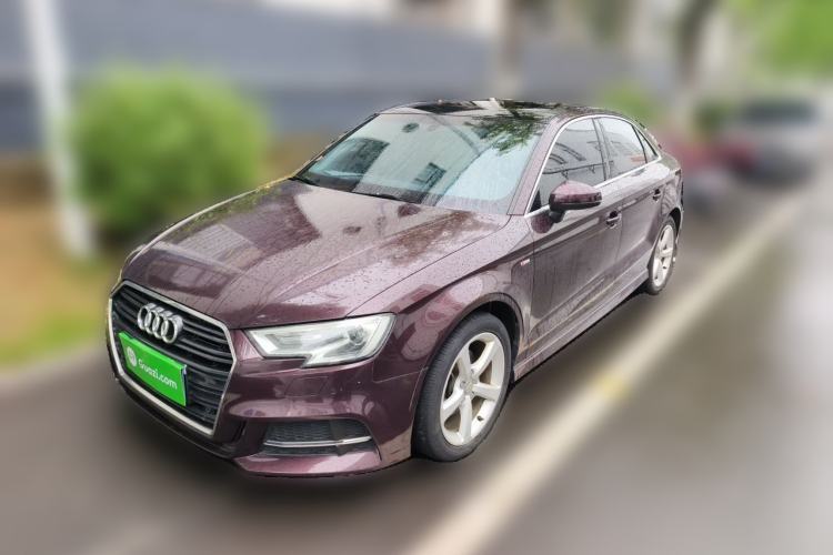 Used Audi A3 2017 Limousine 35 TFSI Fashion Model Guazi used car, China used car export, Used car for sale, Used Audi cars, Cheapest cars for sale