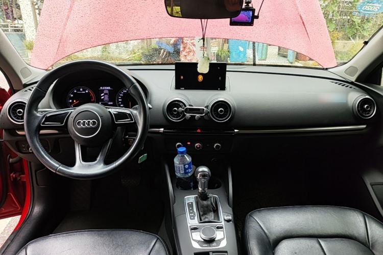 Used Audi A3 2017 Sportback 35 TFSI Ambition Edition Center Console