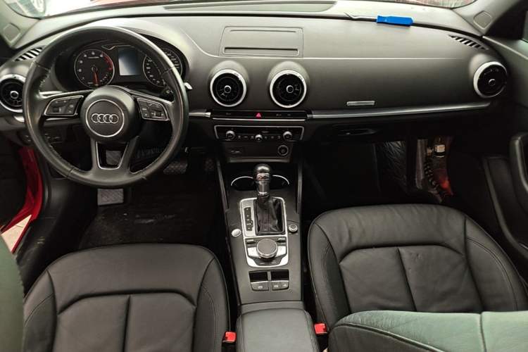 Used Audi A3 2017 Cabriolet 40 TFSI Center Console