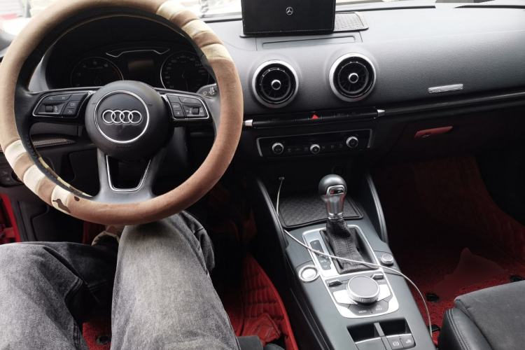 Used Audi A3 2017 Cabriolet 40 TFSI Center Console