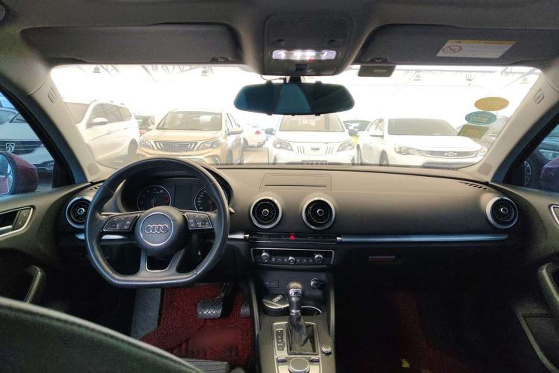 Used Audi A3 2017 Limousine 35 TFSI Sport Edition Center Console