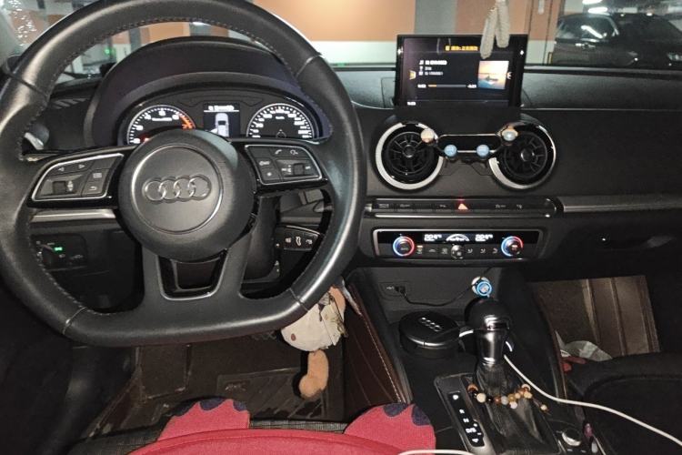 Used Audi A3 2017 Sportback 35 TFSI Sport Edition Center Console
