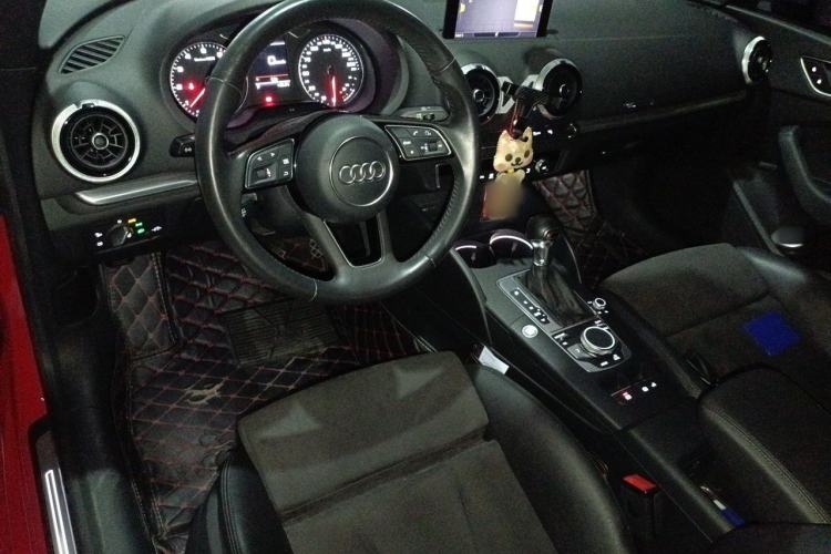 Used Audi A3 2017 Cabriolet 40 TFSI Center Console