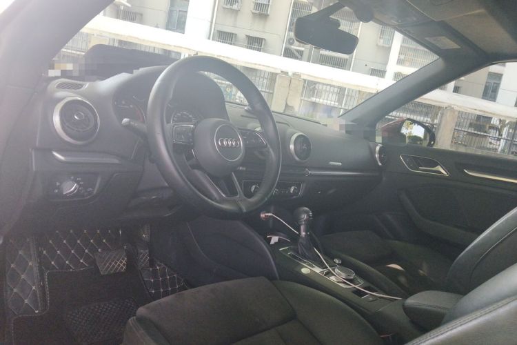Used Audi A3 2017 Cabriolet 40 TFSI Center Console