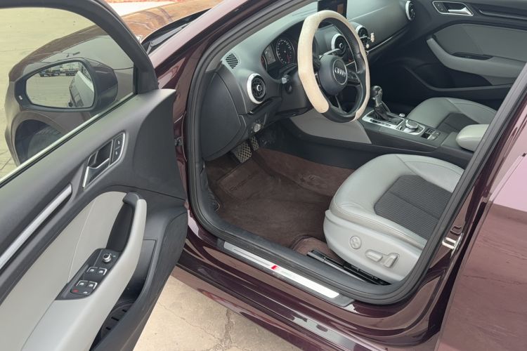 Used Audi A3 2017 Limousine 35 TFSI Fashion Model Driver Seat