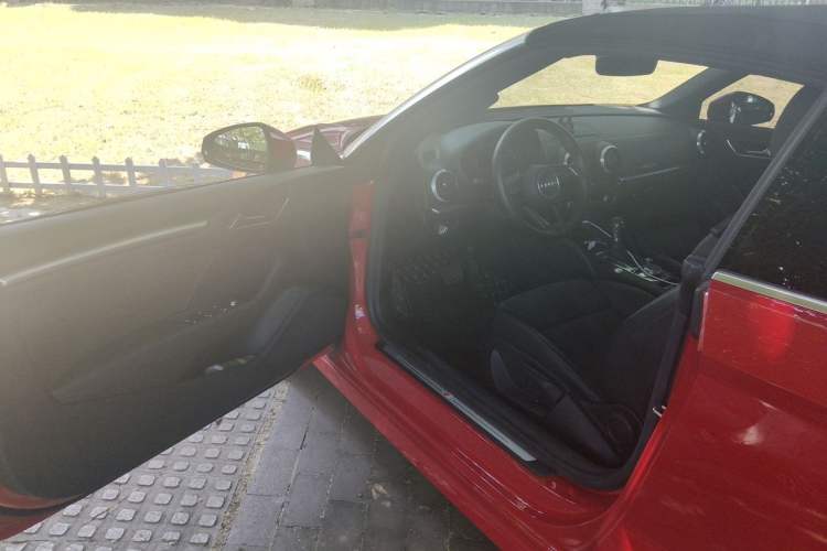Used Audi A3 2017 Cabriolet 40 TFSI Driver Seat
