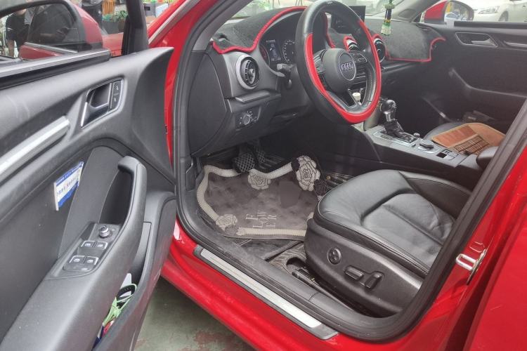 Used Audi A3 2017 Sportback 35 TFSI Style Edition Driver Seat