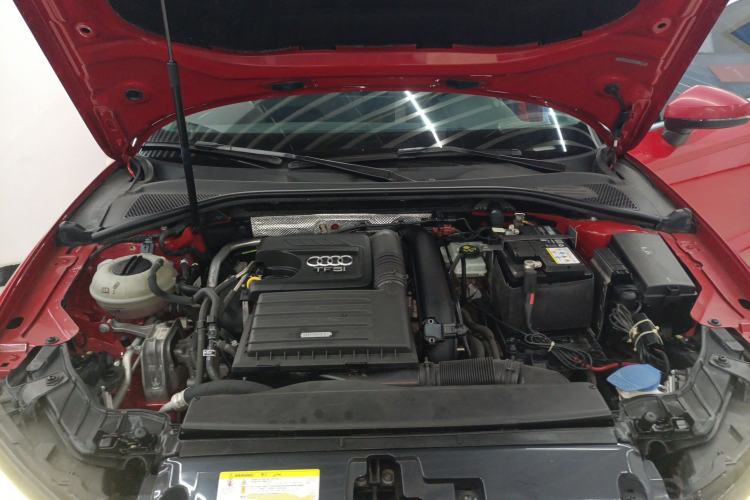 Used Audi A3 2017 Limousine 35 TFSI Fashion Model Engine Bay