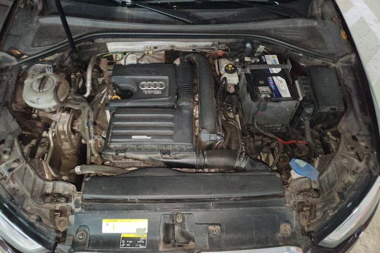 Used Audi A3 2017 Limousine 35 TFSI Style Edition Engine Bay