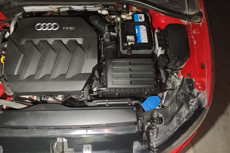 Used Audi A3 2017 Limousine 40 TFSI Sport Edition Engine Bay Left