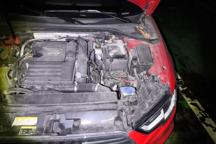 Used Audi A3 2017 Limousine 35 TFSI Fashion Model Engine Bay Left