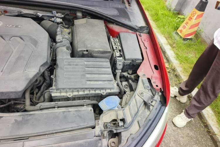 Used Audi A3 2017 Limousine 40 TFSI Style Edition Engine Bay Left