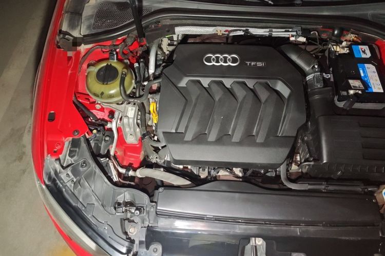 Used Audi A3 2017 Limousine 40 TFSI Sport Edition Engine Bay Right