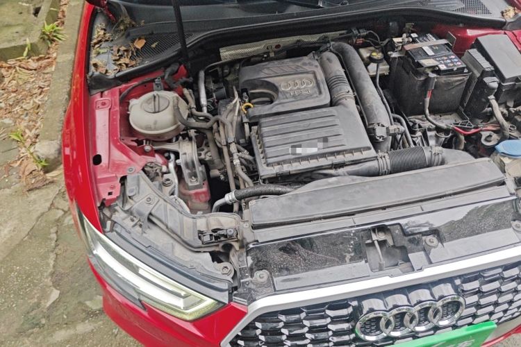 Used Audi A3 2017 Limousine 35 TFSI Sport Edition Engine Bay Right