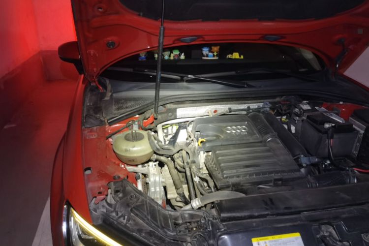 Used Audi A3 2017 Sportback 35 TFSI Sport Edition Engine Bay Right