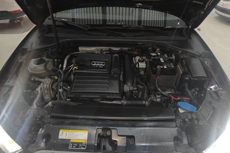 Used Audi A3 2017 Limousine 35 TFSI Fashion Model Engine Bay