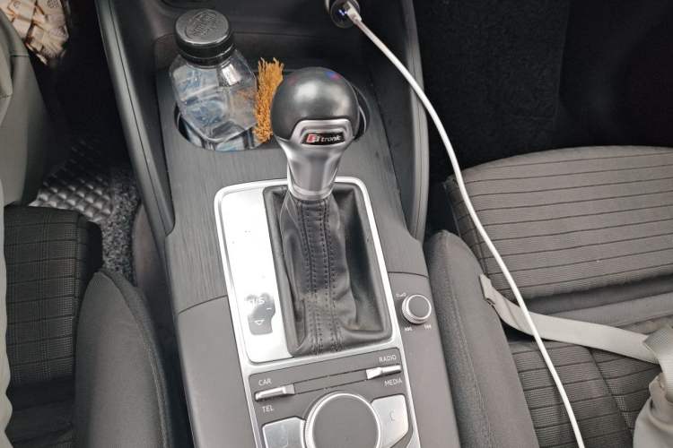 Used Audi A3 2017 Sportback 35 TFSI Sport Edition Gear Lever