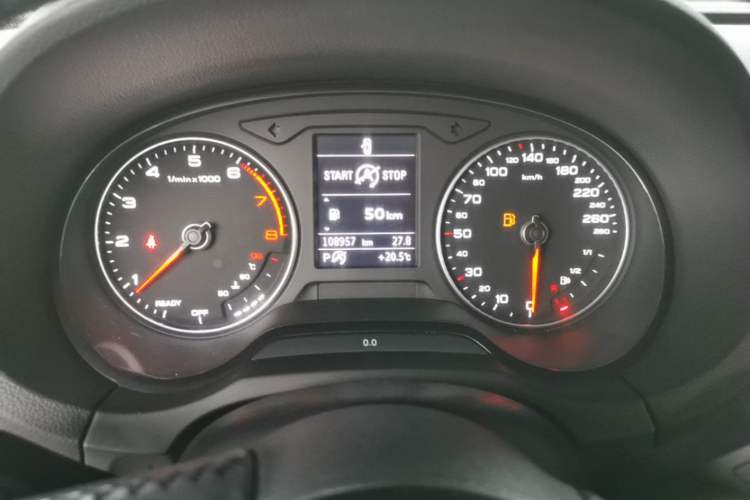 Used Audi A3 2017 Limousine 35 TFSI Fashion Model Instrument Cluster