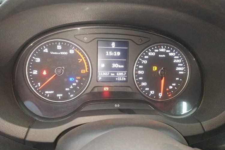 Used Audi A3 2017 Limousine 35 TFSI Ambition Edition Instrument Cluster