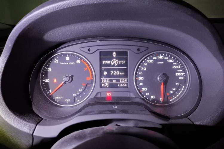 Used Audi A3 2017 Limousine 35 TFSI Fashion Model Instrument Cluster