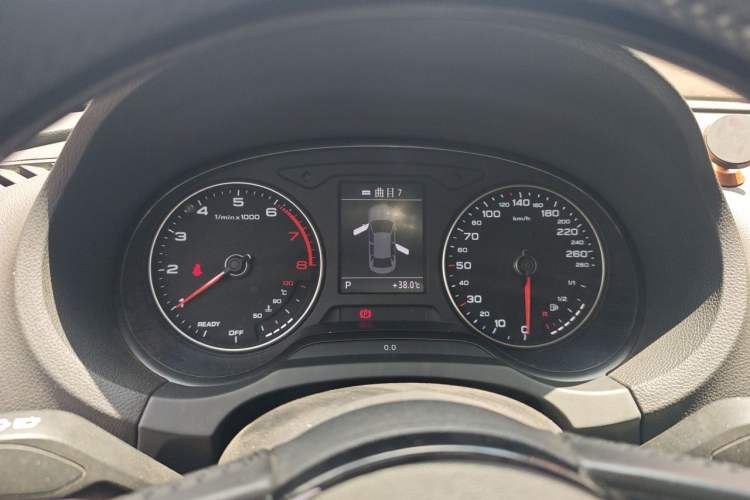 Used Audi A3 2017 Limousine 35 TFSI Ambition Edition Instrument Cluster