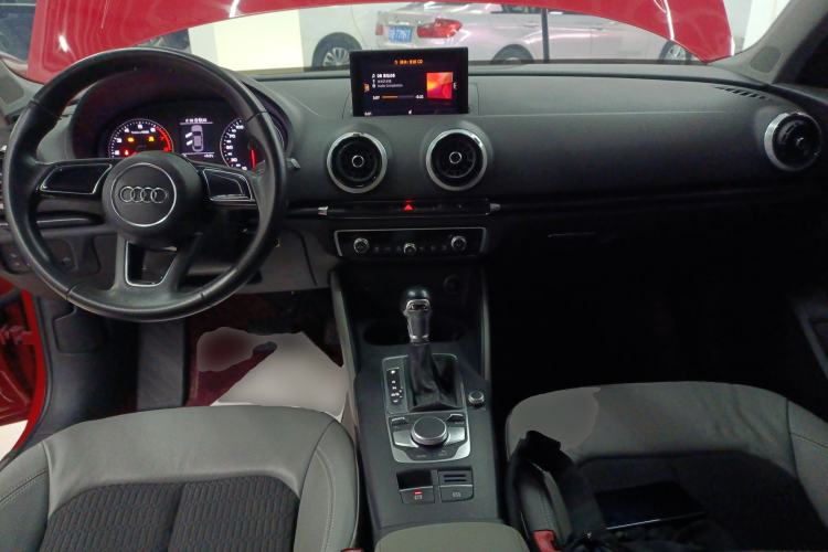 Used Audi A3 2017 Limousine 35 TFSI Fashion Model Interior 2