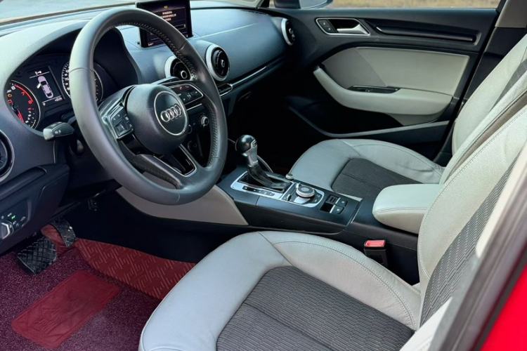 Used Audi A3 2017 Limousine 35 TFSI Fashion Model Interior 2