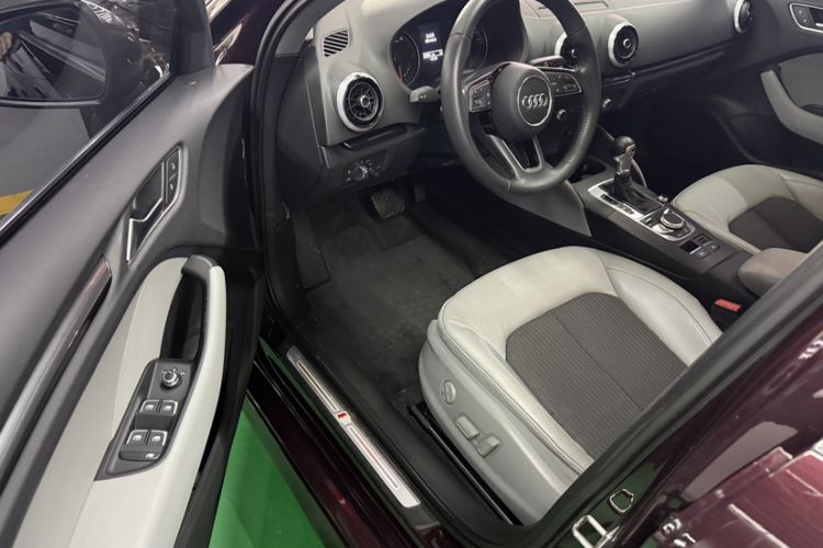 Used Audi A3 2017 Limousine 35 TFSI Fashion Model Interior 2