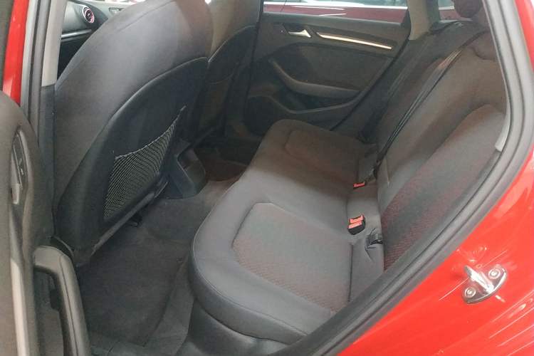 Used Audi A3 2017 Limousine 35 TFSI Ambition Edition Interior 4
