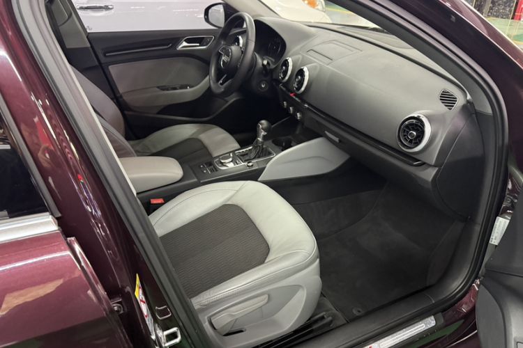 Used Audi A3 2017 Limousine 35 TFSI Fashion Model Interior 5