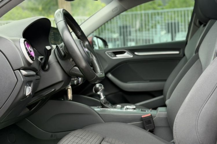 Used Audi A3 2017 Limousine 35 TFSI Sport Edition Interior 7
