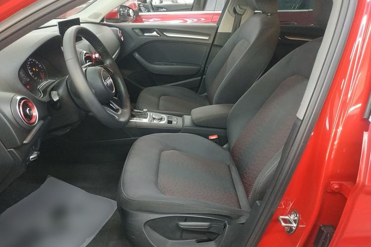 Used Audi A3 2017 Limousine 35 TFSI Ambition Edition Left Front Seat