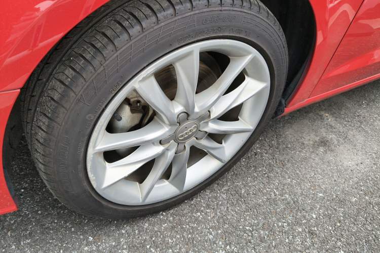 Used Audi A3 2017 Sportback 35 TFSI Ambition Edition Left Front Wheel Hub