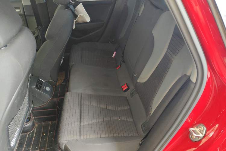 Used Audi A3 2017 Limousine 35 TFSI Sport Edition Left Rear Seat