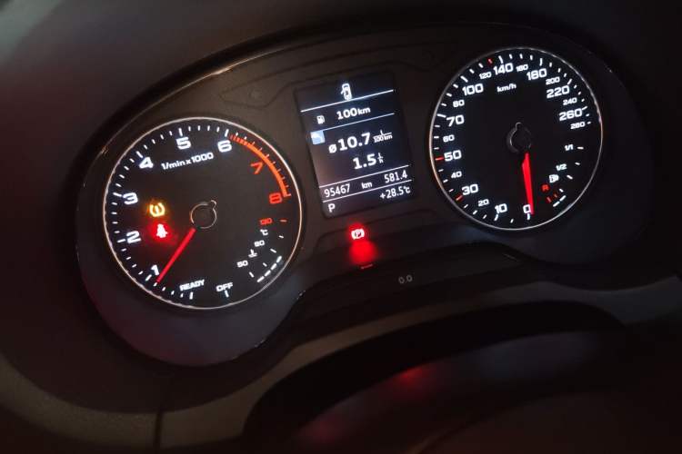 Used Audi A3 2017 Limousine 40 TFSI Sport Edition Odometer Close Up