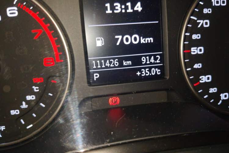 Used Audi A3 2017 Limousine 35 TFSI Ambition Edition Odometer Close Up