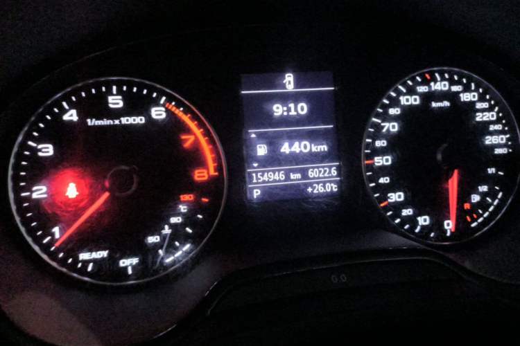 Used Audi A3 2017 Limousine 35 TFSI Style Edition Odometer Close Up