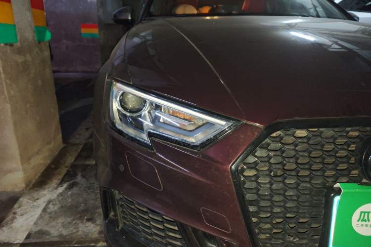 Used Audi A3 2017 Limousine 35 TFSI Ambition Edition Right Front Headlight