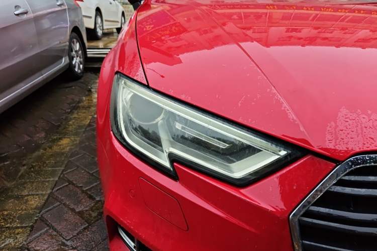 Used Audi A3 2017 Limousine 35 TFSI Fashion Model Right Front Headlight