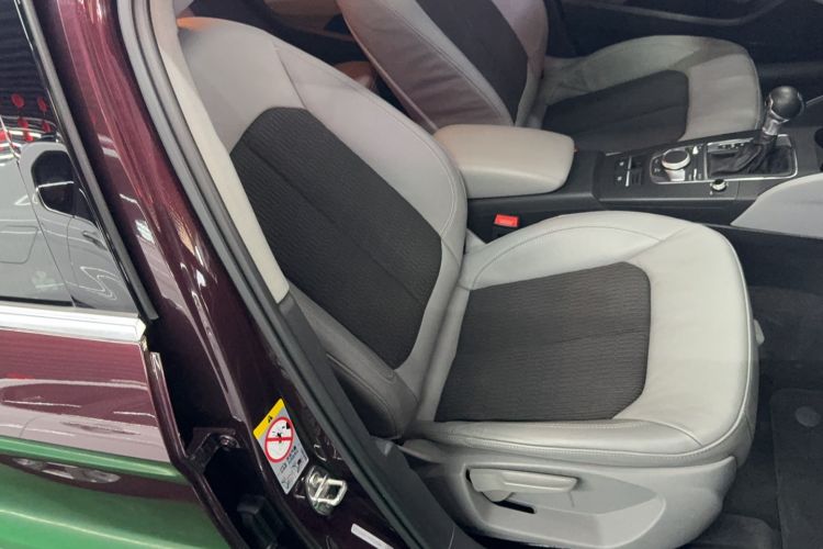 Used Audi A3 2017 Limousine 35 TFSI Fashion Model Right Front Seat
