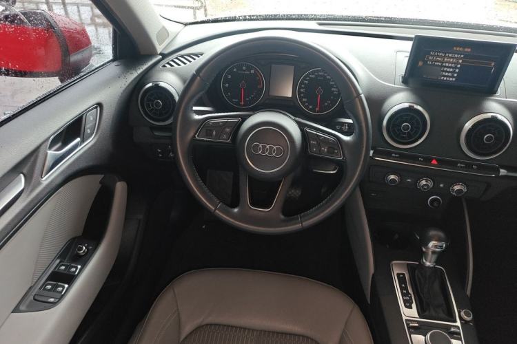 Used Audi A3 2017 Sportback 35 TFSI Fashion Model Steering Wheel