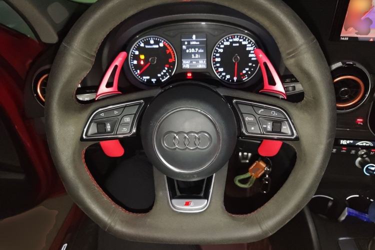 Used Audi A3 2017 Limousine 40 TFSI Sport Edition Steering Wheel