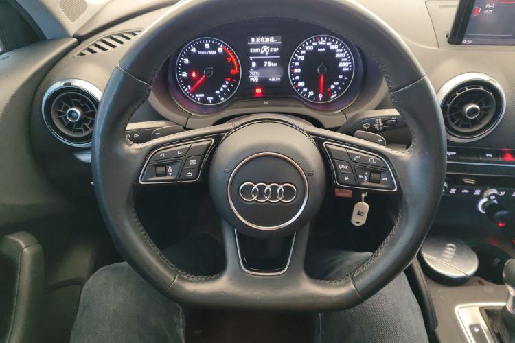 Used Audi A3 2017 Limousine 35 TFSI Sport Edition Steering Wheel