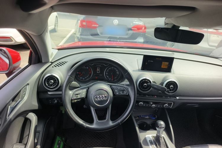 Used Audi A3 2017 Limousine 40 TFSI Style Edition Steering Wheel