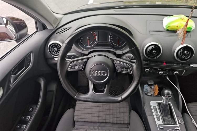Used Audi A3 2017 Sportback 35 TFSI Sport Edition Steering Wheel
