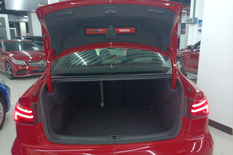 Used Audi A3 2017 Limousine 35 TFSI Fashion Model Trunk
