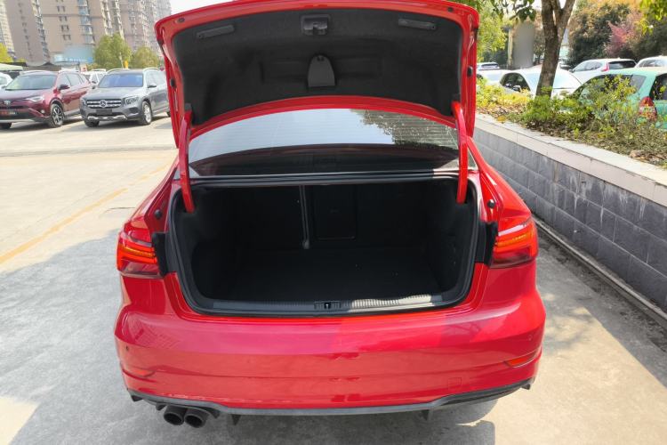 Used Audi A3 2017 Limousine 35 TFSI Fashion Model Trunk