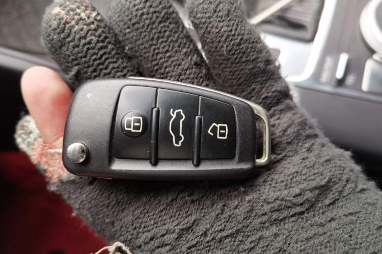 Used Audi A3 2017 Cabriolet 40 TFSI Vehicle Key