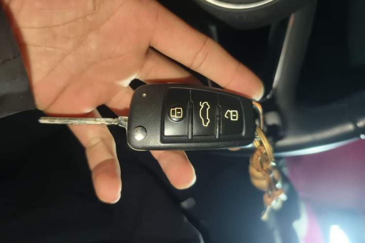 Used Audi A3 2017 Limousine 35 TFSI Fashion Model Vehicle Key